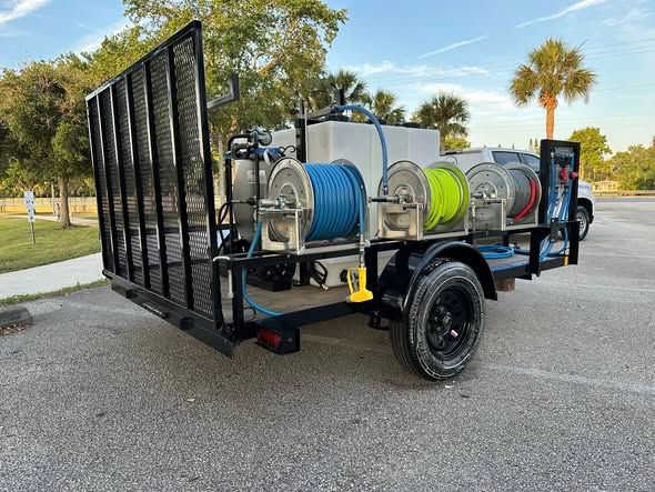 6x10 Triple Crown Custom "MIDDLE CHILD SERIES"