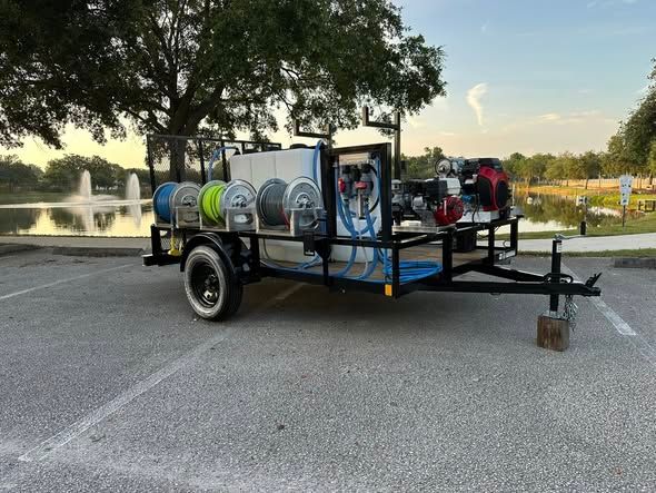 6x10 Triple Crown Custom "MIDDLE CHILD SERIES"